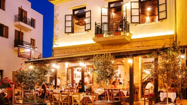  «Χρυσόστομος»: 20 χρόνια παραδοσιακής κρητικής κουζίνας